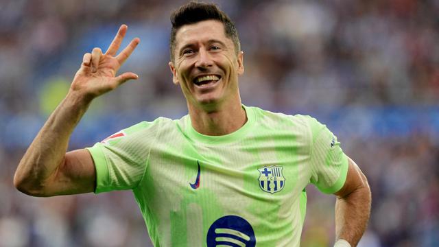 Resmi: Robert Lewandowski Tinggalkan Barcelona Akhir Musim Ini
